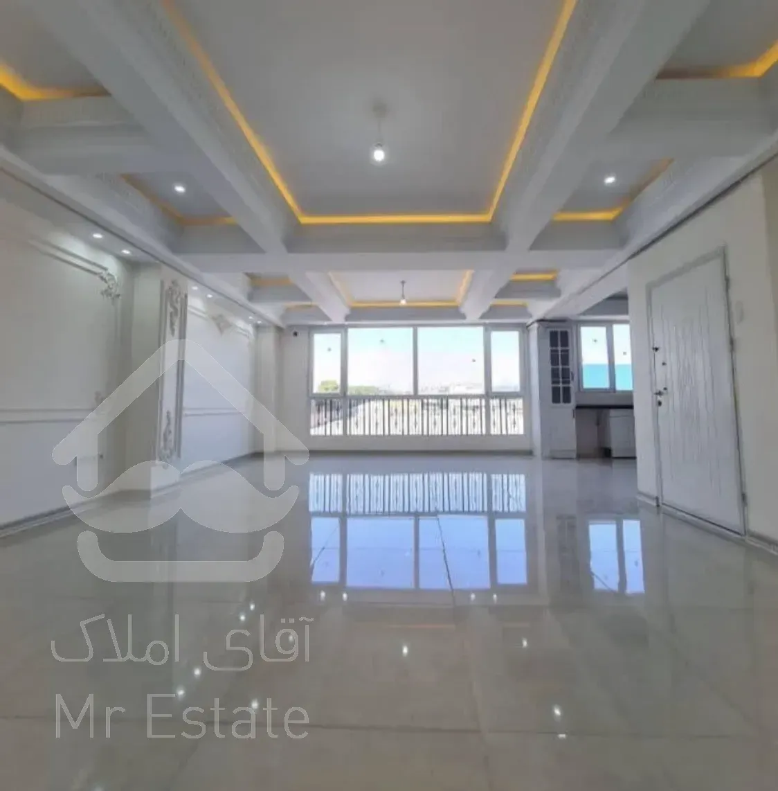 فروش واحد نور مستقیم رو به افتاب کم واحد سالن وزدهرخور رو به جنوب دلالی