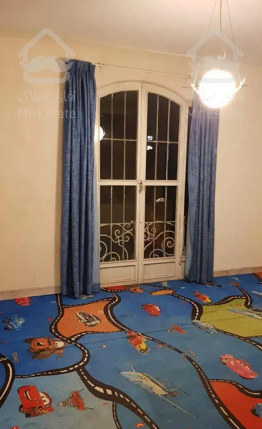 آپارتمان دوخوابه ۱۰۰متری طبقه دوم تخلیه