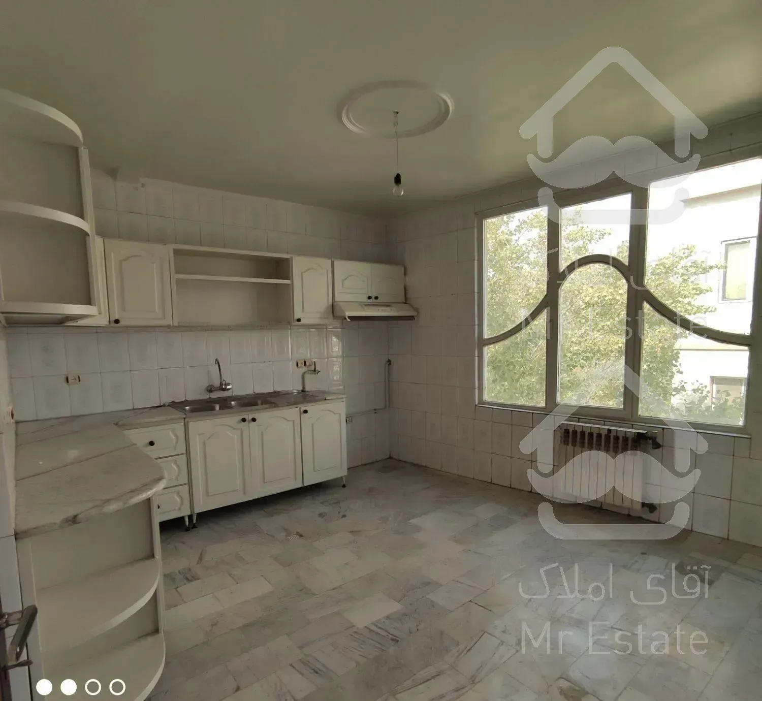 آپارتمان ۱۰۷ متری دو خوابه سید خندان