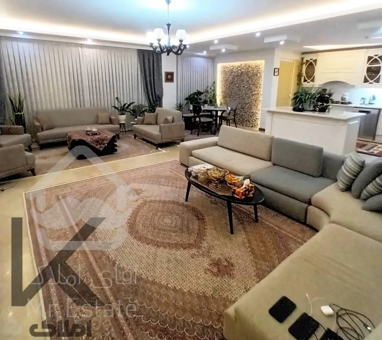 ۰۰ ۱۳۸ متر تکواحدی در شرق یوسف آباد ( تاپ لوکیشن )