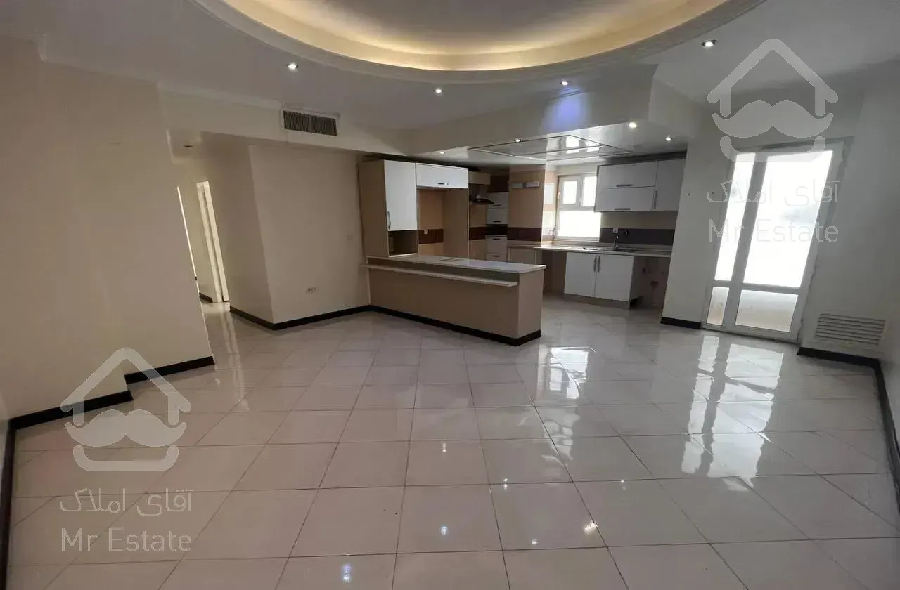 برج مجلل در منطقه سرمایه گذاری مطمعن