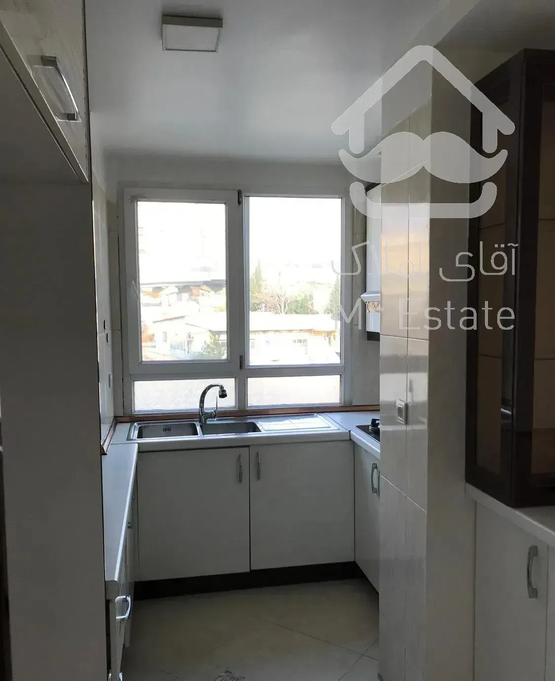 آپارتمان ٩٠ متری ویو ابدی در ازگل