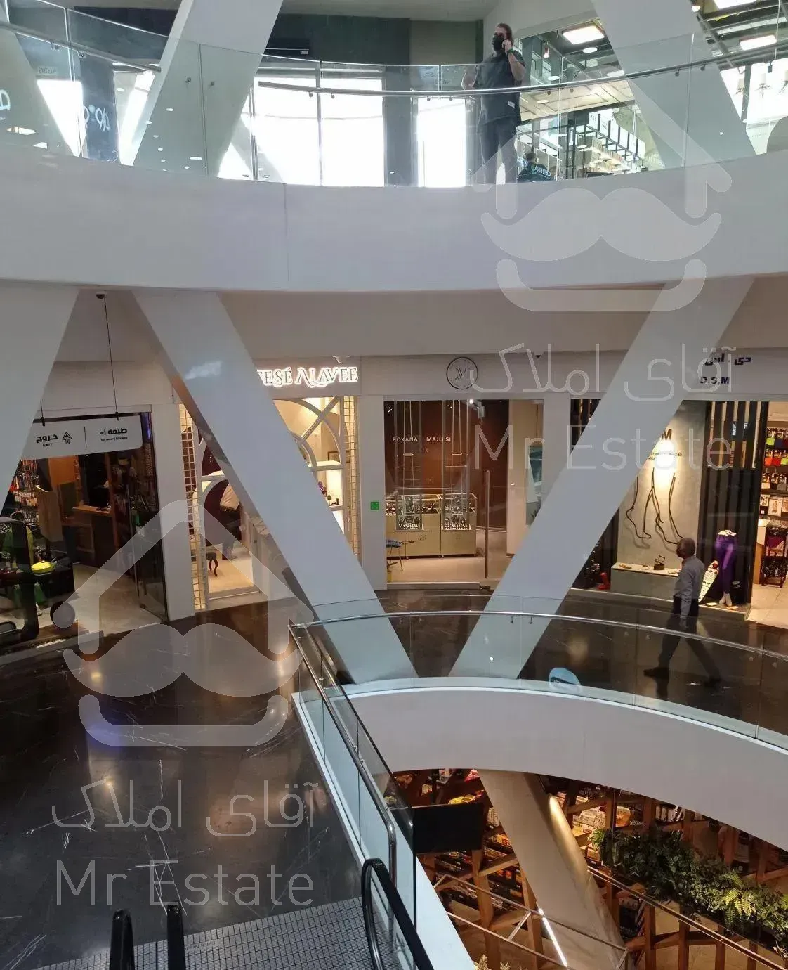 مغازه ۱۸ متر پاساژ برند آوا سنتر