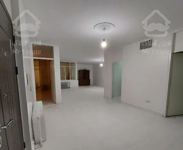 گیشا ۱۶۰ متری نزدیک‌ پارک گفتگو