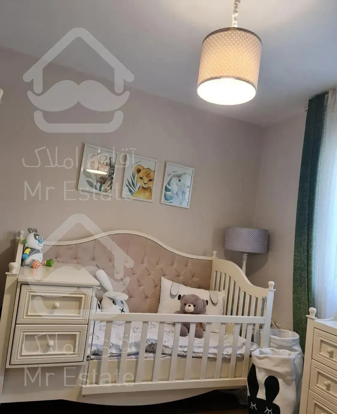 آپارتمان ۱۳۰ متری