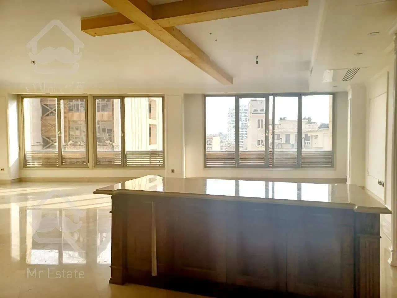 اجاره ۲۴۰متر ویو ابدی غرق نور. دو پارکینگ. زعفرانیه