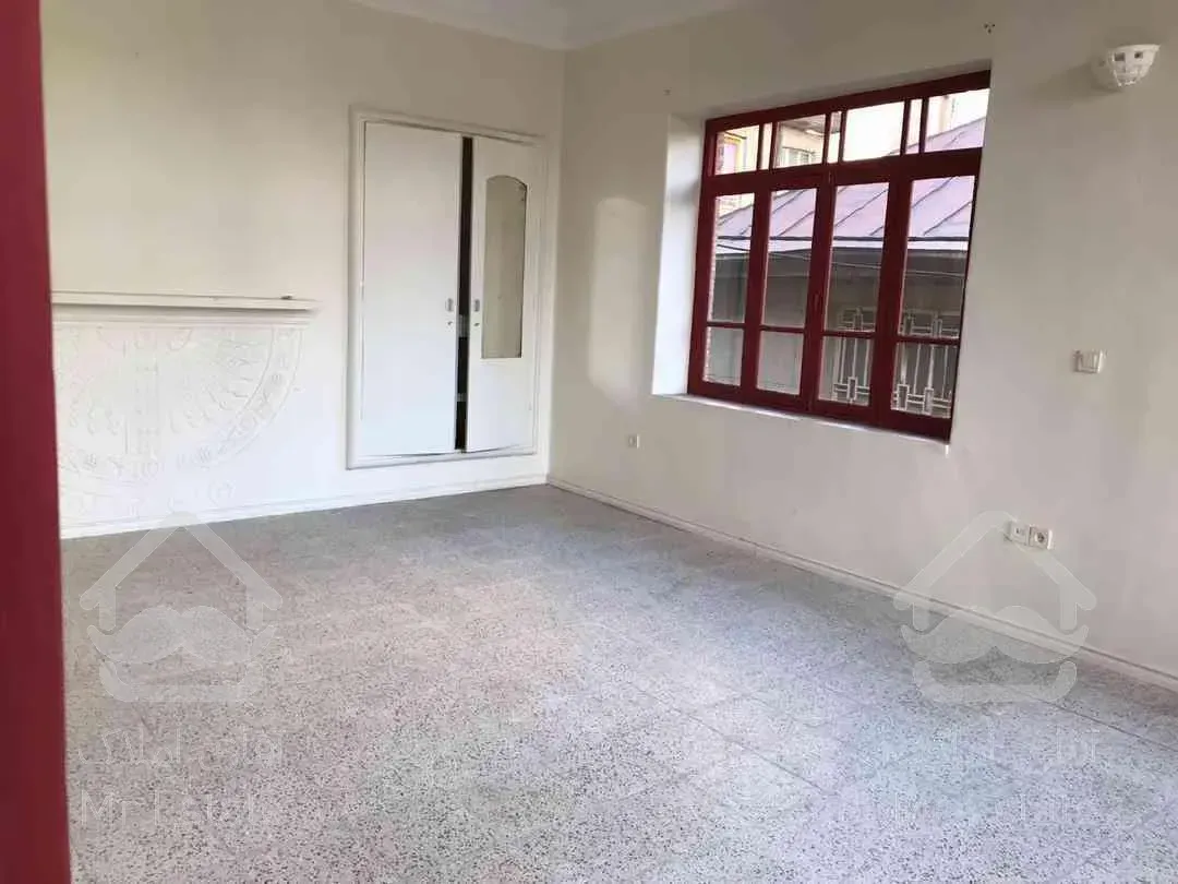 ملک کلنگی ۱۶۰متری نیاوران