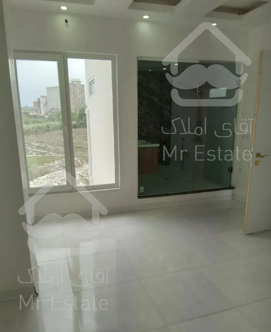 ۲۲۴ متر ویلا مدرن نوساز با ویو 360 درجه