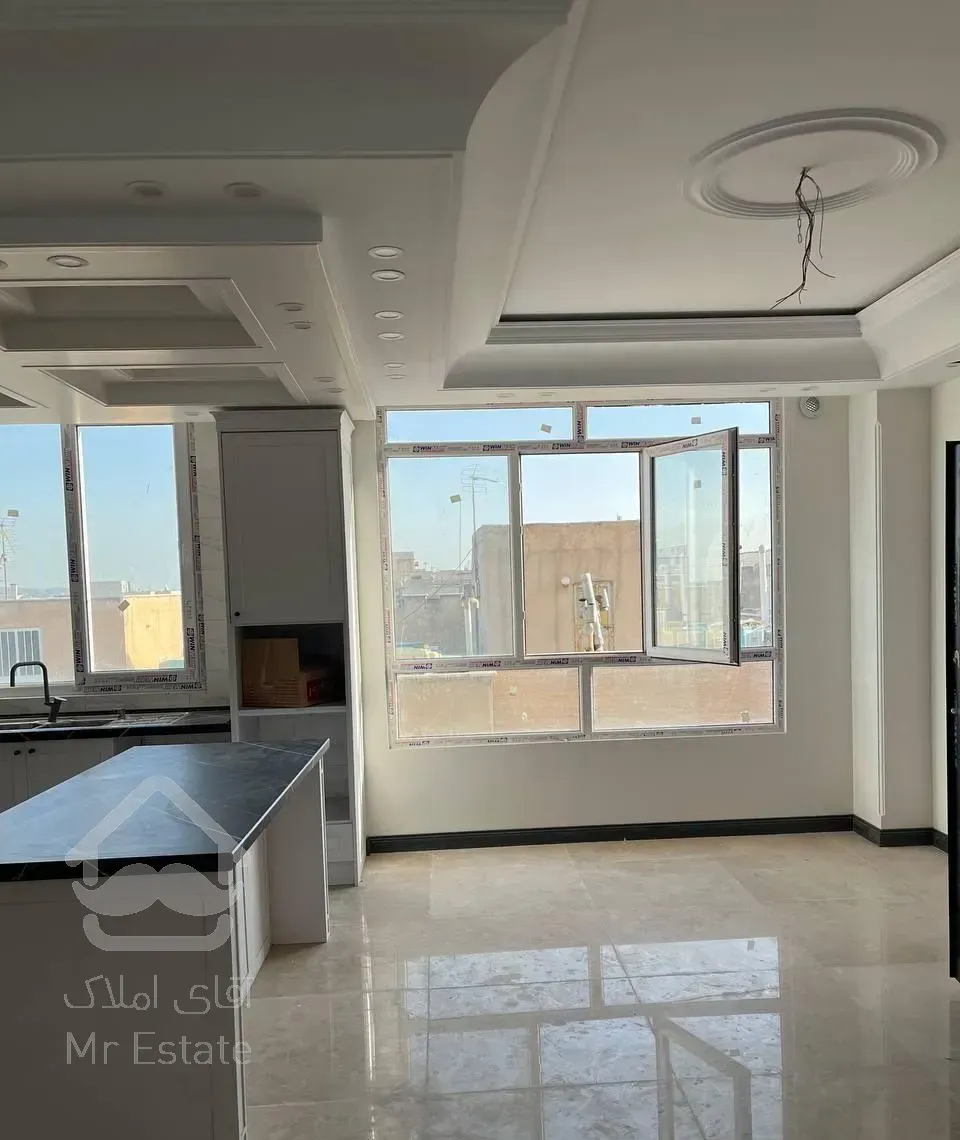 ۹۲ و ۹۶ متری، نوساز، کلید نخورده، ملک جنوبی