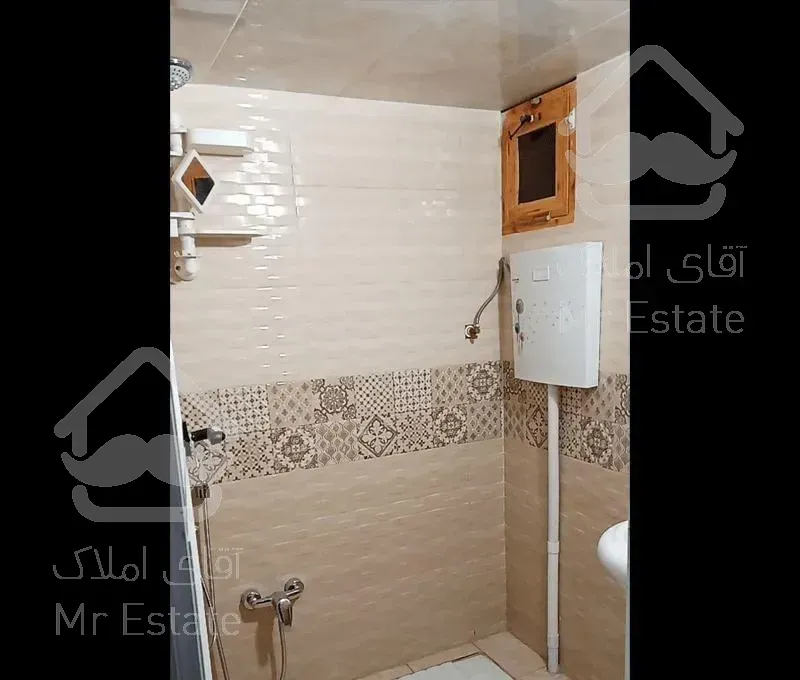 سیمانکاری کاشی کاری  و تعمیر سرویس های بهداشتی