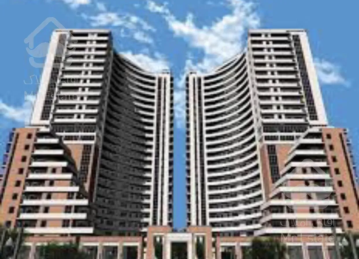 بلوار اردستانی. / متراژ صد / خانه دار شدن سخت نیست