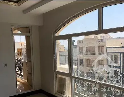 ۸۰متر / سالن پرده خور / دوبلکس / تک واحدی