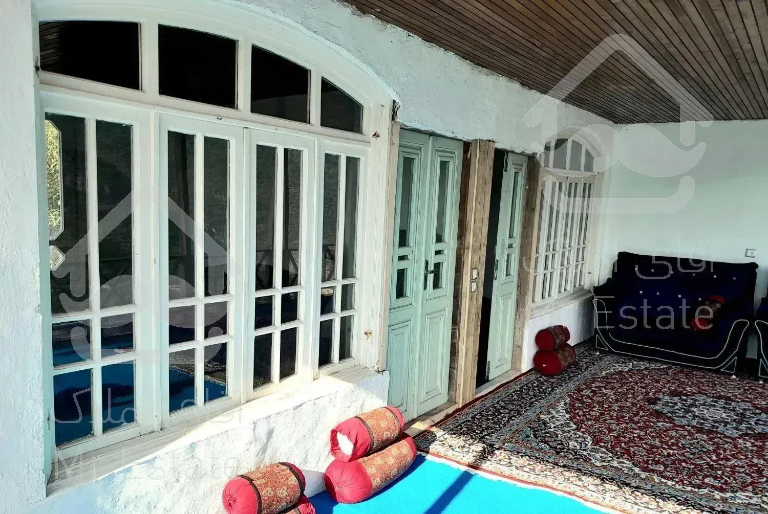 اجاره  ویلا چوبی باغی دربست