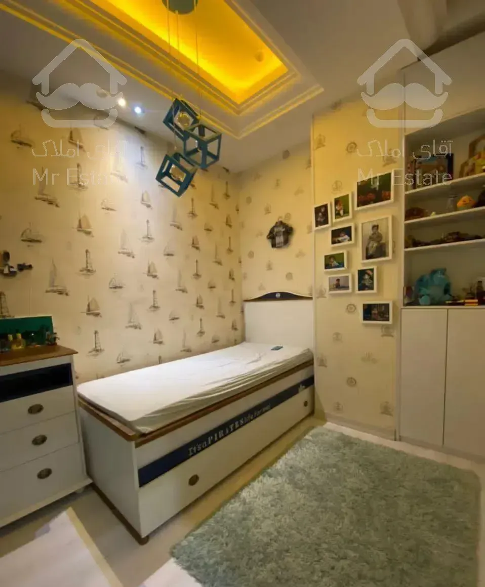 تهرانپارس.فلکه اول ۱۴۸متر۳خوابه نوساز۲پارگینگ سند