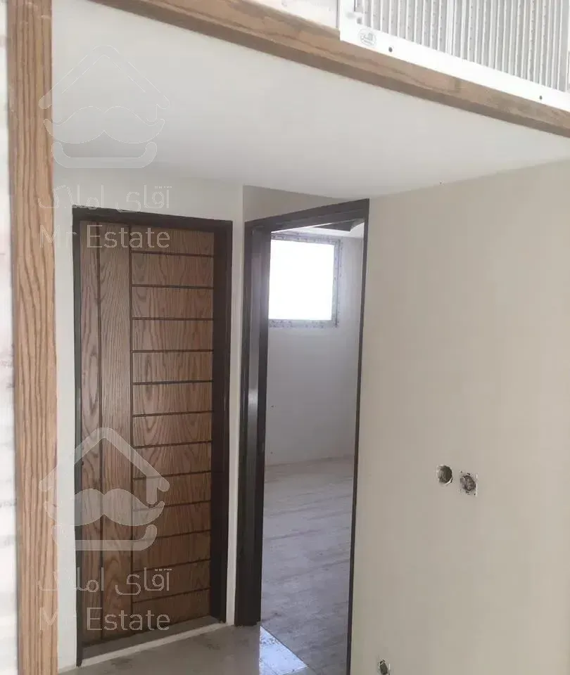 ۱۳۰متر آپارتمان شیک/برازنده