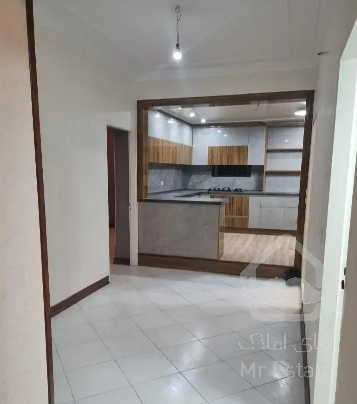 ۱۷۵ متری / ۴ خواب  /  تکواحدی / خ سربداران