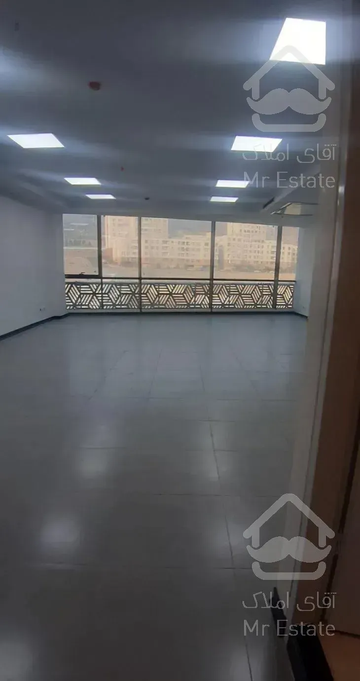 ۷۰متر اداری  آکاداسنتر دریاچه چیتگر*