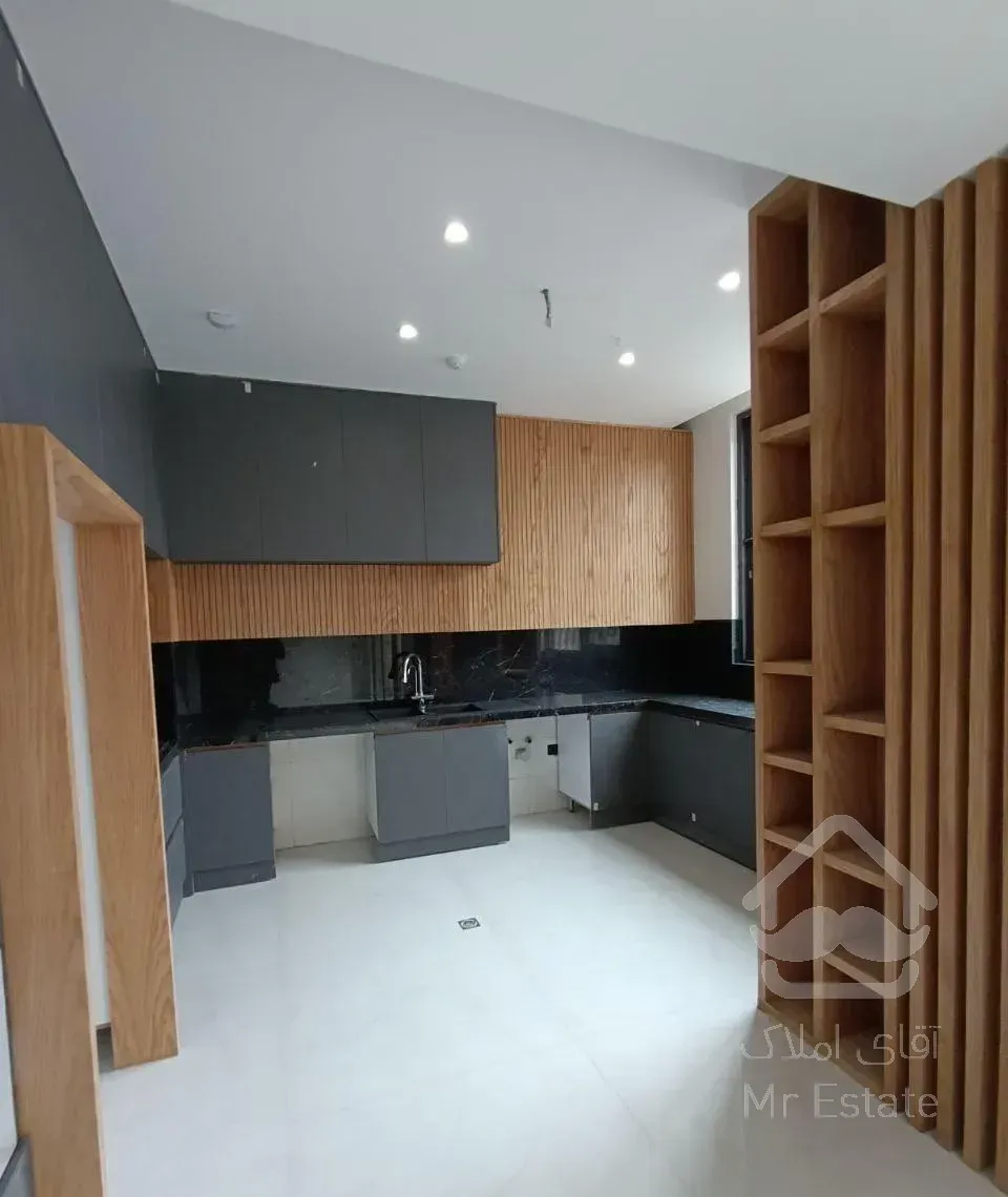 آپارتمان150متری/تک واحدی/افتاب گیر/اکبری