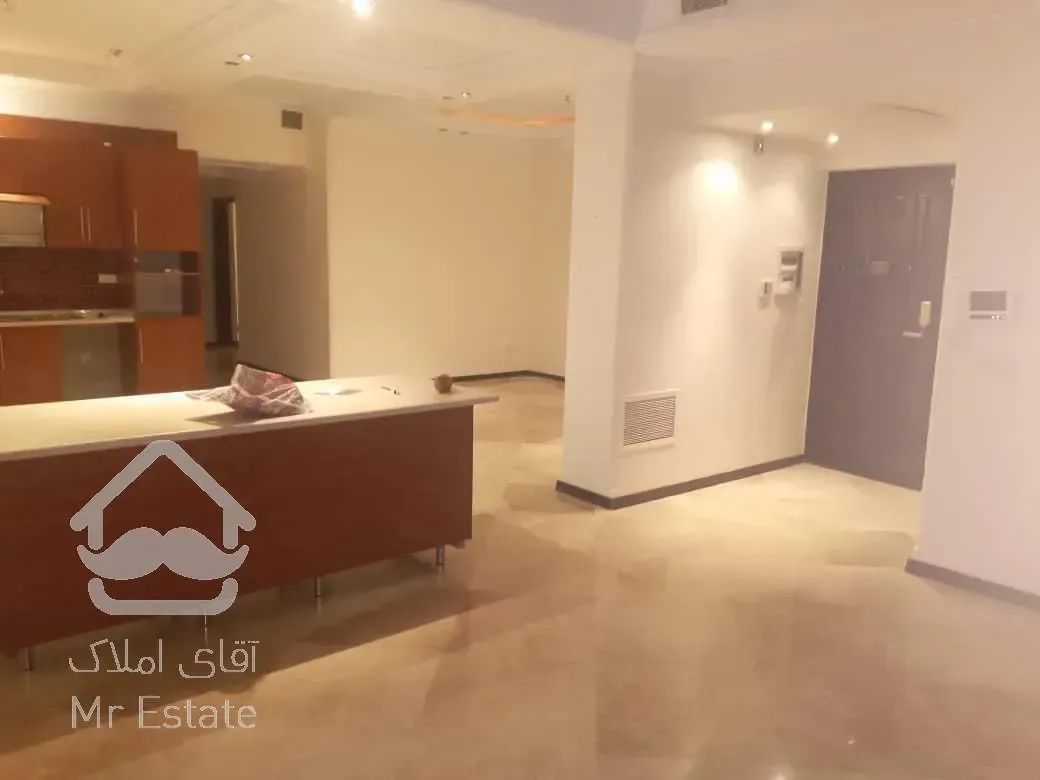 اجاره و رهن آپارتمان زعفرانیه 200  متر لوکس