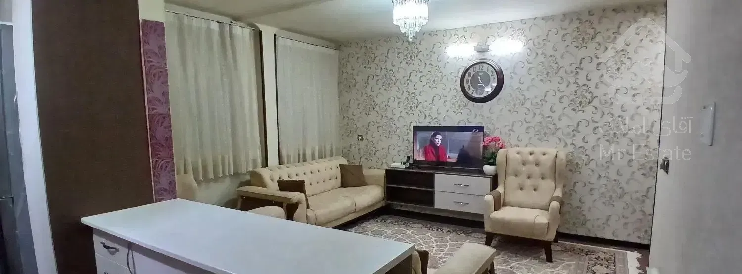 آپارتمان سند تک ۵۲متری پارکینگ دار(صفاییه)