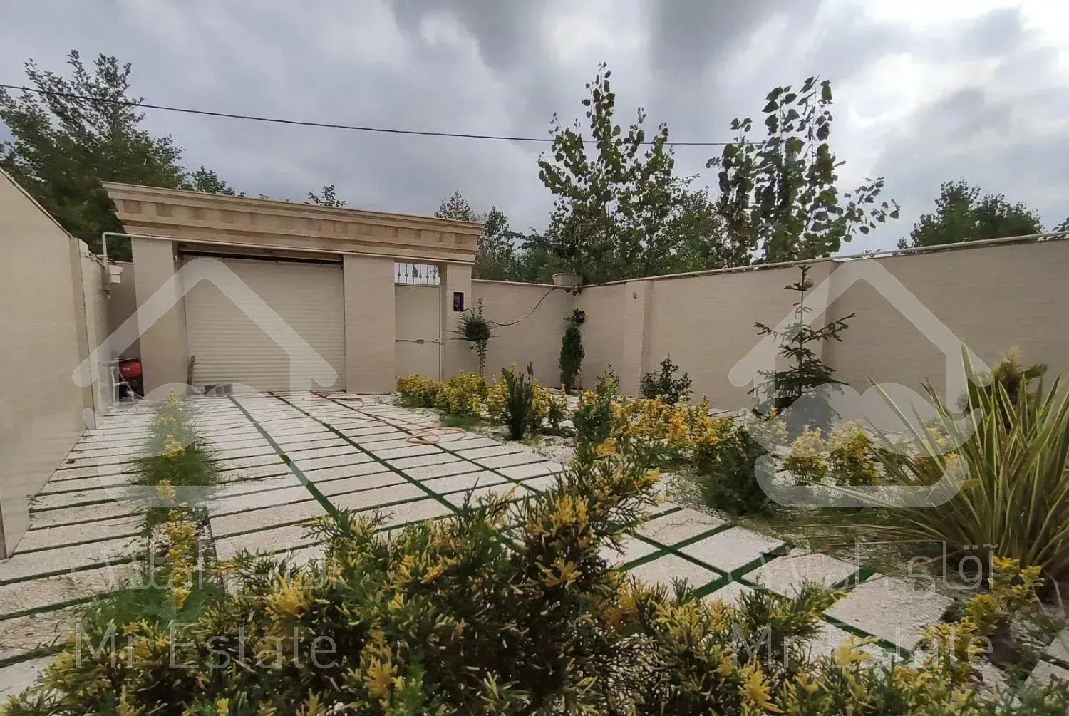 ویلا۲۲۰متری خوش ساخت و شیک سه خوابه ۵دقیقه ساحل