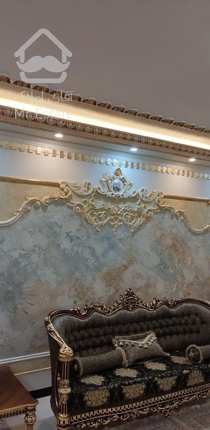 گچبری پیش ساخته ،قاب دیواری گل دور لوستر