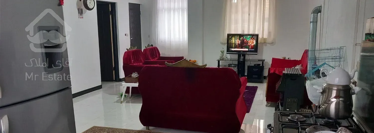 ۱۰۰مترخانه ویلایی سرخیابان اصلی