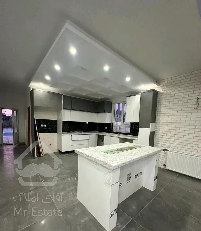 ویلای ۱۰۰۰ متری استخر دار محدوده لاهیجان