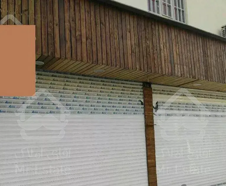 172 متر / سند تجاری / گذر شلوغ / بر اصلی