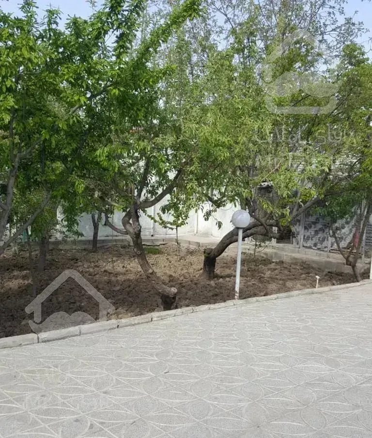 ۱۶۵متر تک واحدی با ۲۸۰متر حیاط اختصاصی