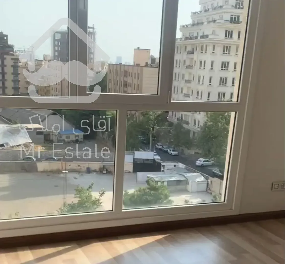 اپارتمان ۱۱۵ متر تکواحدی دیباحی جنوبی