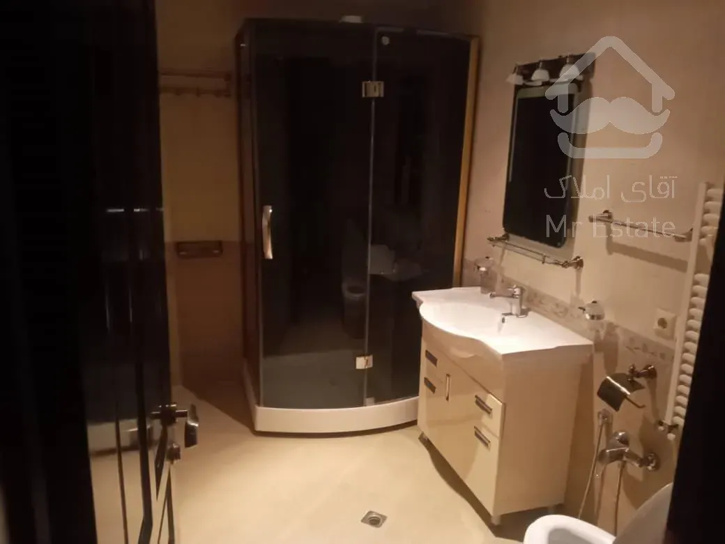 اجاره و رهن آپارتمان زعفرانیه 210  متر شیک