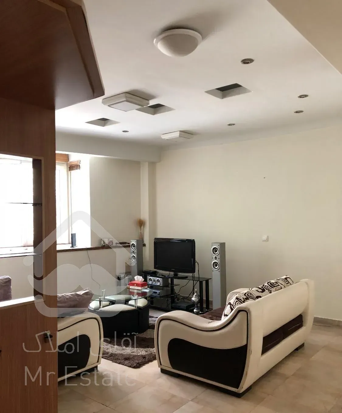 ونک شیخ بهایی شمالی آپارتمان ۶۵ متری ۱ خواب