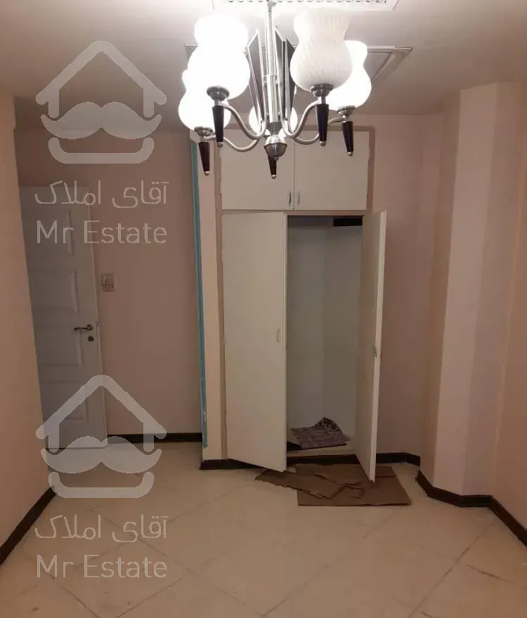 آپارتمان ۹۷ متر و ۲ خوابه میباشد