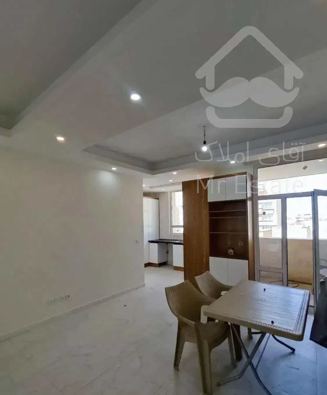 آپارتمان دو خواب، کلید نخورده