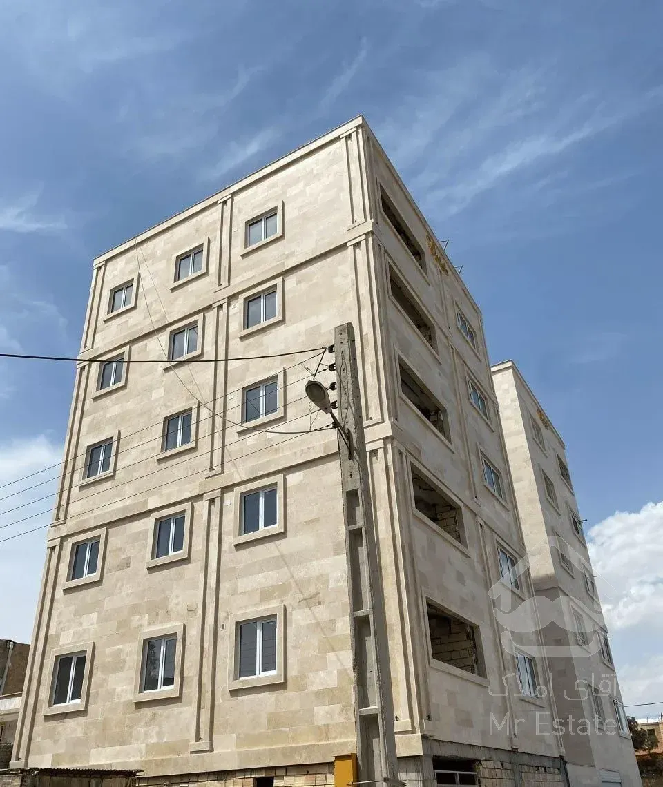 فروش آپارتمان ۱۳۰ متری ۲ خوابه