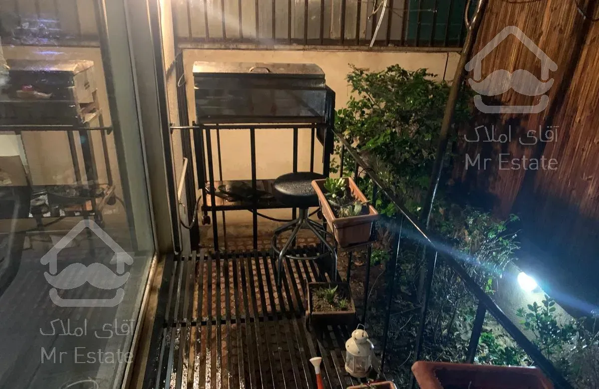 اپارتمان مبله  مهرشهر بازسازی کامل با حیاط اختصاصی