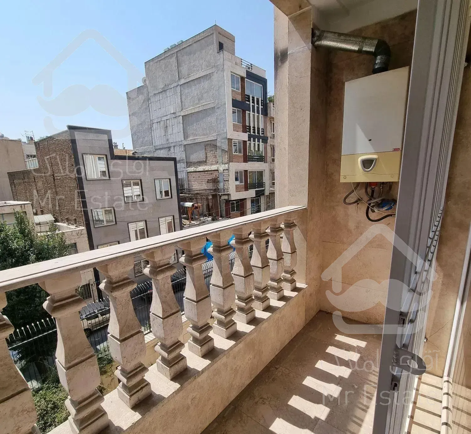 ۱۱۰ متر دو خواب مطهری لارستان