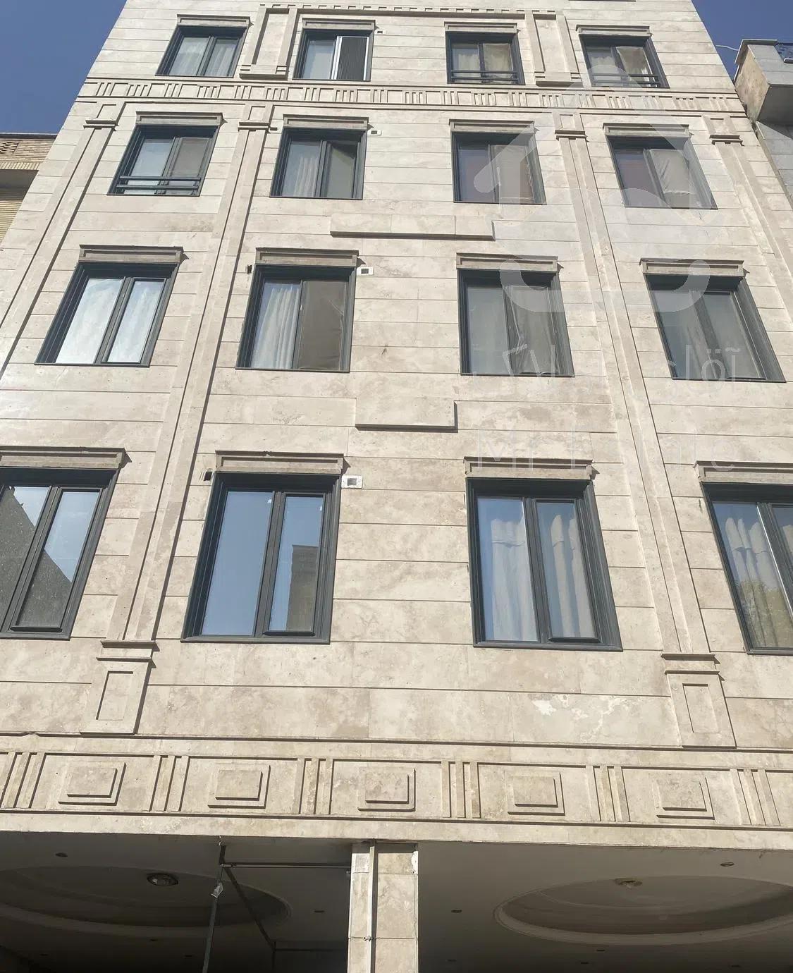 ۷۴متر ۲خوابه فول امکانات /تقاطع ۱۳۳