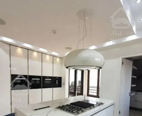 ۲۵۰ متر فول مدرن تاپ لوکیشن/تراس قابل چیدمان