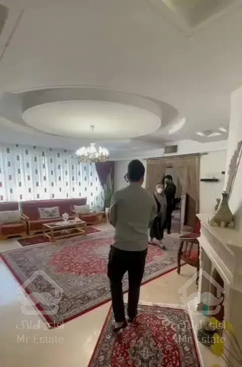 ۱۰۰ متر سالن پرده خور ورزی شمالی فول امکانات