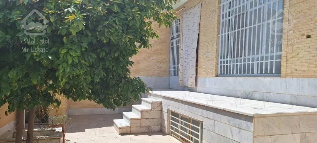 همکف دربست خیابان انقلاب