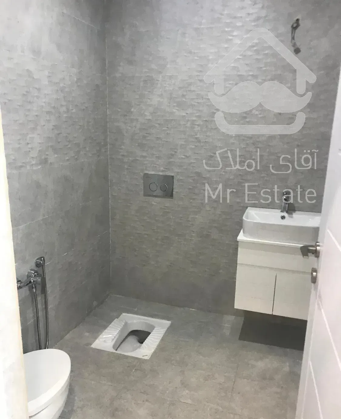 دریاچه چیتگر ۷۰ متر اداری آکاداسنتر