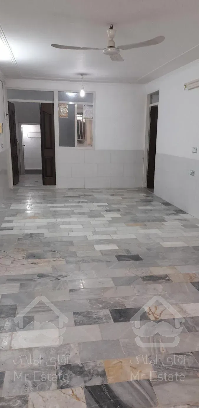 ملک مسکونی  استجاری