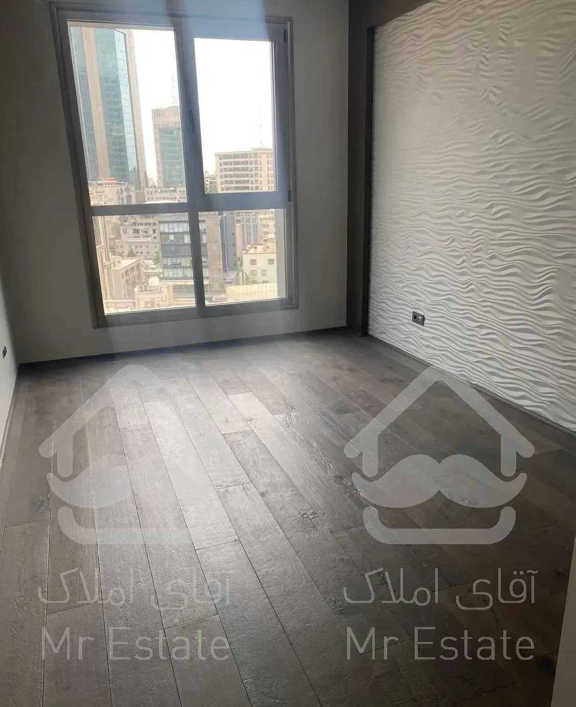 ۳۴۰متر مدرن با تراس قابل چیدمان تاپ لوکیشن فرشته