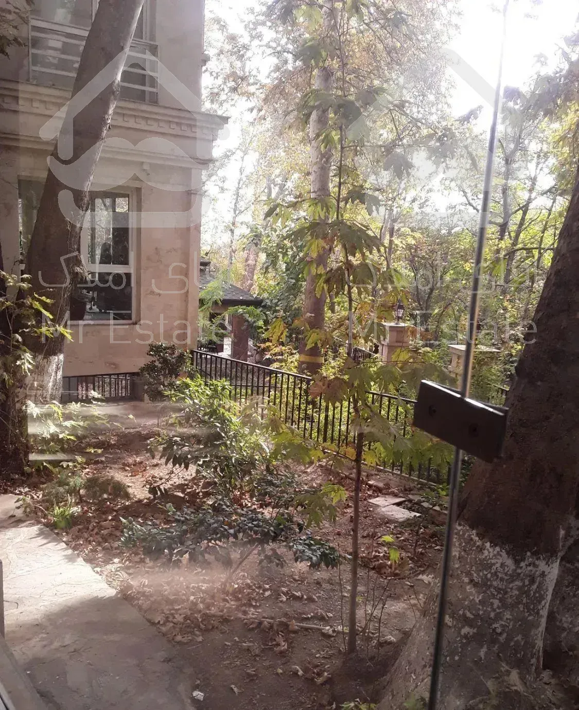 گلزار۱۴۸متر۳خواب مشاعات آبی فعال طبقه۷