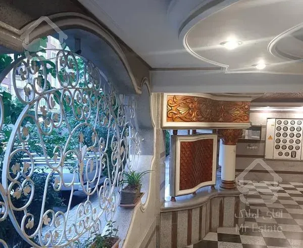 آپارتمان 3 خواب 122 متری واقع در کوی بیمه