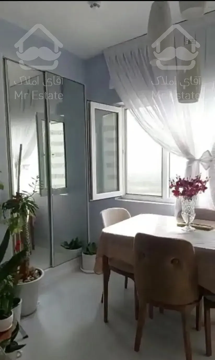 ۸۰متری/برج ارکیده/خوش نقشه/ویو ابدی