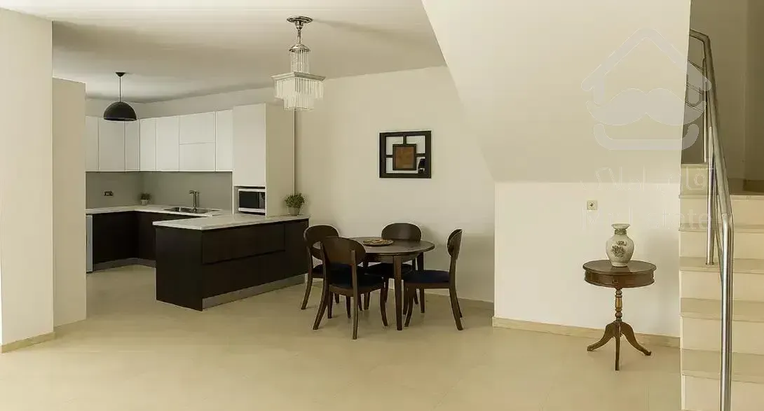 ویلا شهرکی سه‌خوابه مستر/فقط خانواده، موقعیت خاص