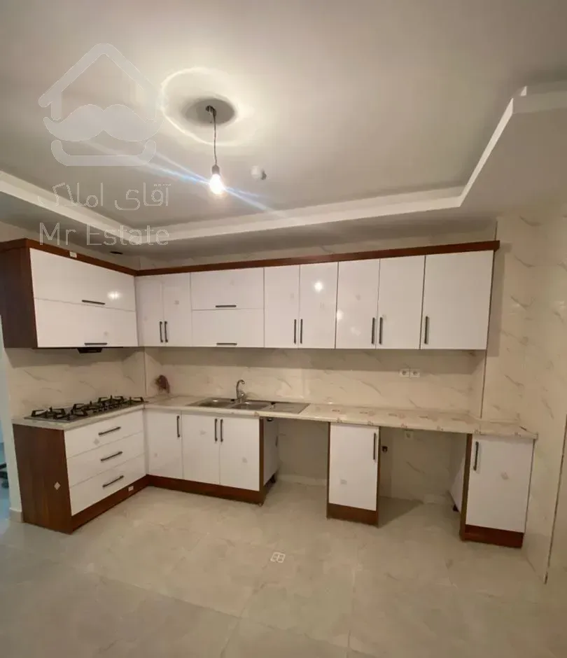 106متر 2خواب کلیدنخورده/طبقه آخر شمالی